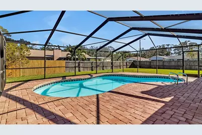 7801 17th Way N, Saint Petersburg, FL 33702 - Photo 3
