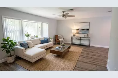 7801 17th Way N, Saint Petersburg, FL 33702 - Photo 3