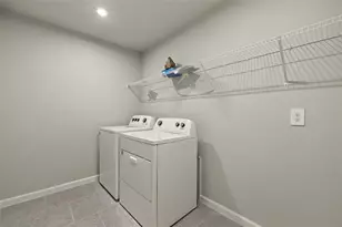 3457 Timber Xing Ave, Brandon, FL 33511 - Photo 23