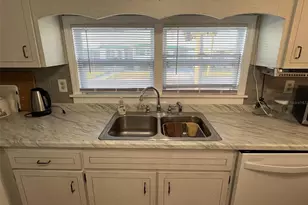 13225 101st St, Largo, FL 33773 - Photo 7