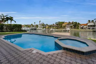 119 8th St E, Tierra Verde, FL 33715 - Photo 63