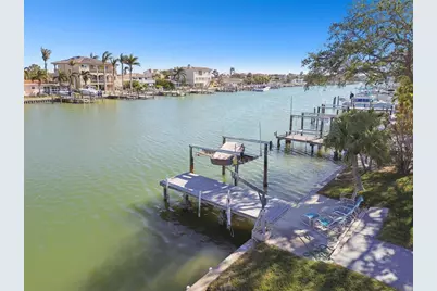 545 Lillian Drive, Madeira Beach, FL 33708 - Photo 95