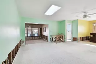 545 Lillian Dr, Madeira Beach, FL 33708 - Photo 15