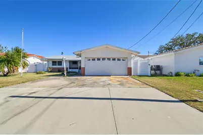 545 Lillian Drive, Madeira Beach, FL 33708 - Photo 3