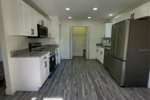 1302 E Annie St, Tampa, FL 33612 - Photo 7