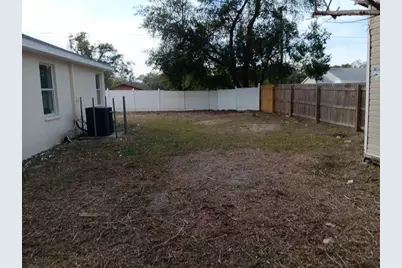 1302 E Annie Street, Tampa, FL 33612 - Photo 25