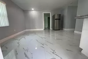 8601 Twin Lakes Blvd, Tampa, FL 33614 - Photo 31