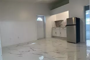 8601 Twin Lakes Blvd, Tampa, FL 33614 - Photo 49