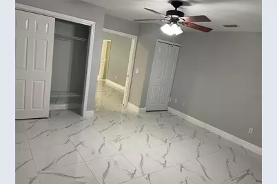 8601 Twin Lakes Boulevard, Tampa, FL 33614 - Photo 25