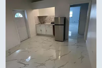 8601 Twin Lakes Boulevard, Tampa, FL 33614 - Photo 47