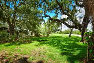 160 Bayshore Dr, Terra Ceia, FL 34250 - Photo 9