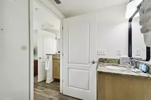 11605 Gulf Blvd, Treasure Island, FL 33706 - Photo 33