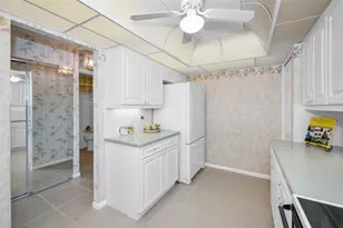 100 Bluff View Dr, Belleair Bluffs, FL 33770 - Photo 17