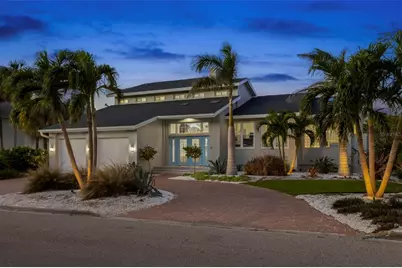 123 8th Street E, Tierra Verde, FL 33715 - Photo 3