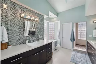 123 8th St E, Tierra Verde, FL 33715 - Photo 37