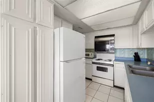 9495 Blind Pass Rd, Saint Pete Beach, FL 33706 - Photo 15