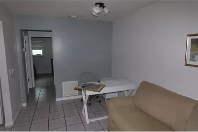 5250 15th Street N #7, Saint Petersburg, FL 33703 - Photo 7