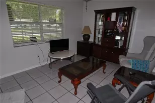 5250 15th St N, Saint Petersburg, FL 33703 - Photo 5