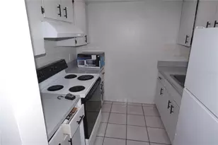 5250 15th St N, Saint Petersburg, FL 33703 - Photo 3