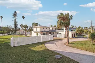 15825 Redington Dr, Redington Beach, FL 33708 - Photo 3