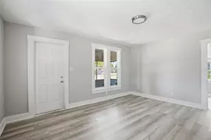 4734 15th Ave S, Saint Petersburg, FL 33711 - Photo 5