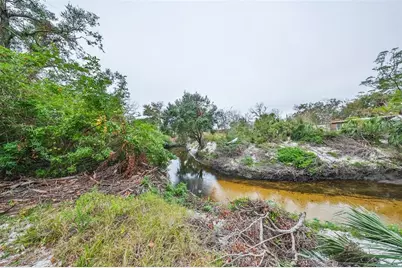 9423 Bullfrog Court, Gibsonton, FL 33534 - Photo 15