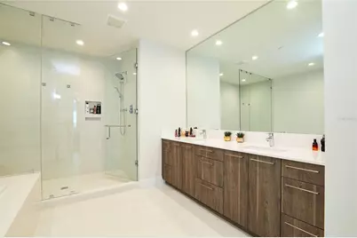 301 1st Street S #804, Saint Petersburg, FL 33701 - Photo 29