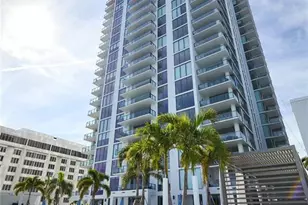 301 1st St S, Saint Petersburg, FL 33701 - Photo 1