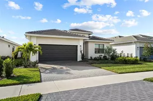 17702 Cresswind Ter, Bradenton, FL 34211 - Photo 1