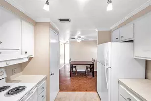 4851 W Gandy Blvd, Tampa, FL 33611 - Photo 23