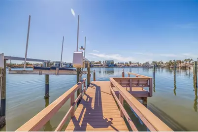 7874 9th Avenue S, Saint Petersburg, FL 33707 - Photo 5