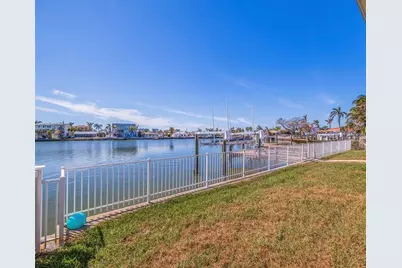 7874 9th Avenue S, Saint Petersburg, FL 33707 - Photo 7