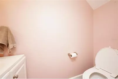 1330 70th Street N, Saint Petersburg, FL 33710 - Photo 7