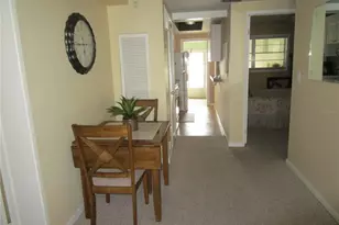 5876 21st St N, Saint Petersburg, FL 33714 - Photo 9