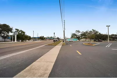 5802 54th Avenue N, Kenneth City, FL 33709 - Photo 29