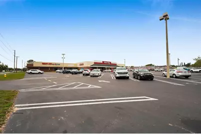 5802 54th Avenue N, Kenneth City, FL 33709 - Photo 17