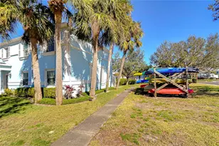 5176 SE Salmon Dr SE, Saint Petersburg, FL 33705 - Photo 23