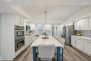 13945 75th Ave, Seminole, FL 33776 - Photo 23