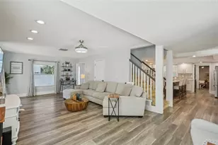 13945 75th Ave, Seminole, FL 33776 - Photo 15