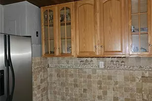 905 10th St SW, Ruskin, FL 33570 - Photo 5