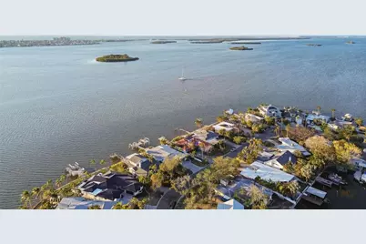 1836 Venetian Point Drive, Clearwater, FL 33755 - Photo 27