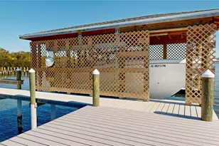 724 Bayshore Dr, Terra Ceia, FL 34250 - Photo 9