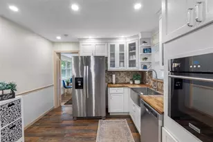 2201 Park St N, Saint Petersburg, FL 33710 - Photo 15