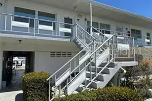 5915 18th St N, Saint Petersburg, FL 33714 - Photo 1