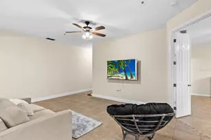 5041 Sunridge Palms Dr, Tampa, FL 33617 - Photo 7