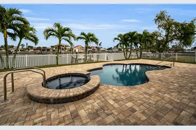 11325 5th Street E, Treasure Island, FL 33706 - Photo 57