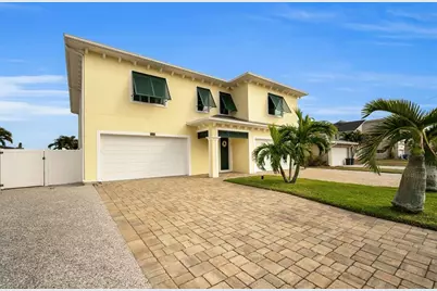 11325 5th Street E, Treasure Island, FL 33706 - Photo 3