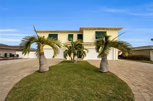 11325 5th St E, Treasure Island, FL 33706 - Photo 3