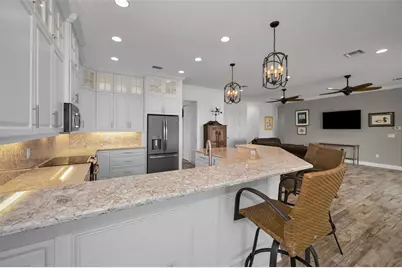 11325 5th Street E, Treasure Island, FL 33706 - Photo 25