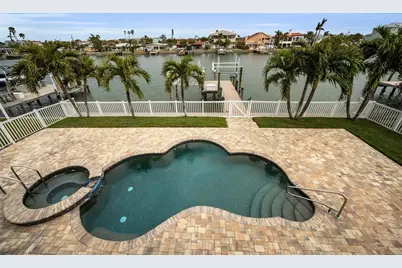 11325 5th Street E, Treasure Island, FL 33706 - Photo 15